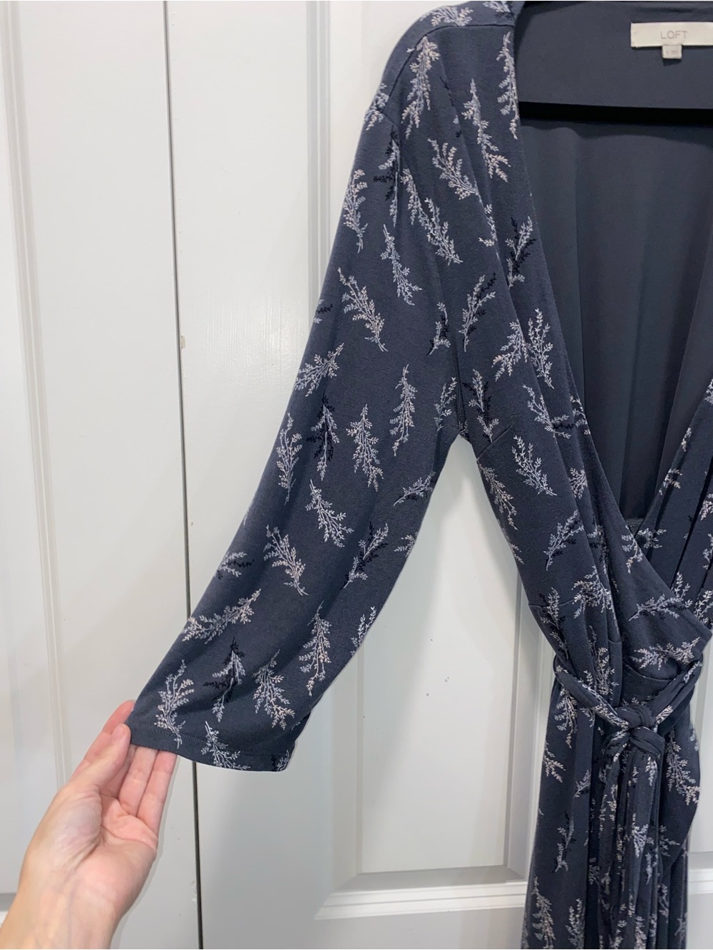 LOFT Wrap-Style Robe - Picture 3 of 6